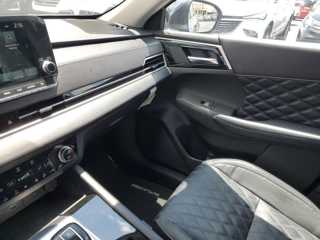 used 2023 Mitsubishi Outlander car, priced at $20,990