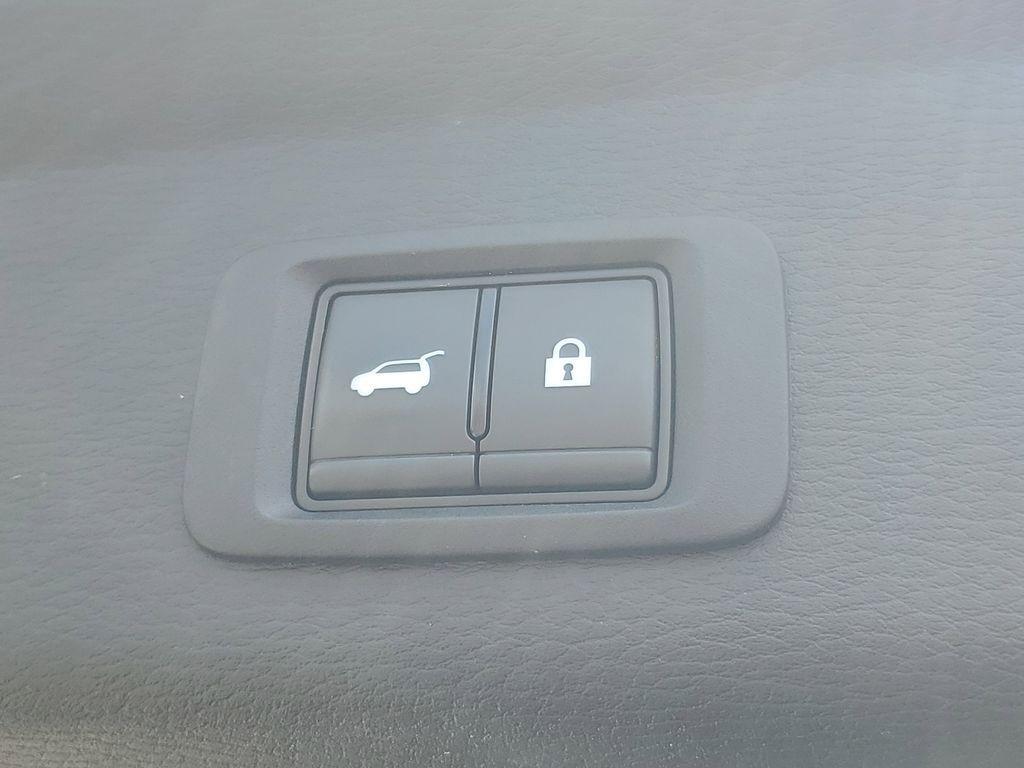 used 2023 Mitsubishi Outlander car, priced at $20,990