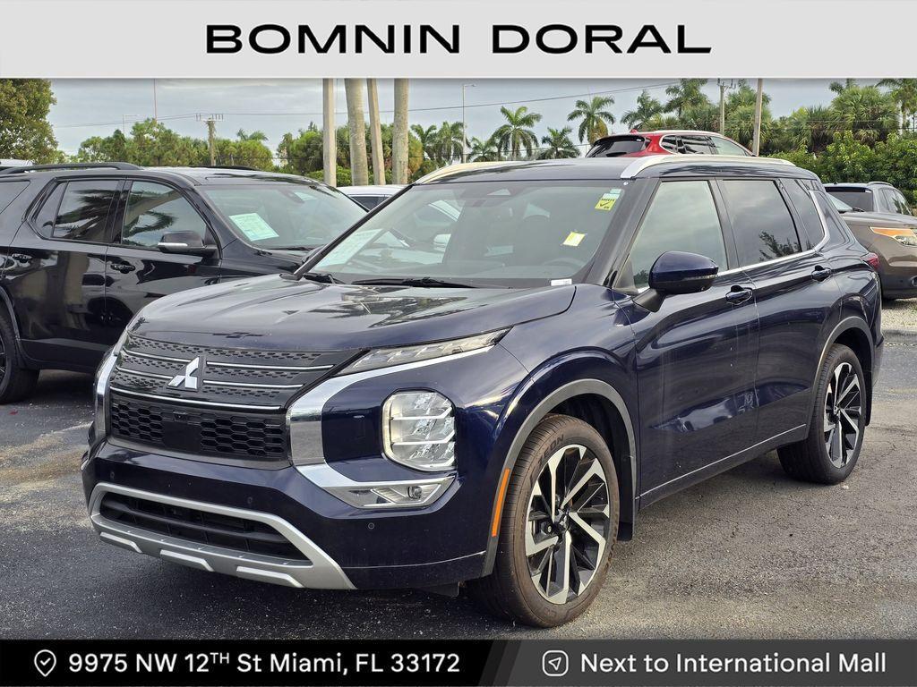 used 2023 Mitsubishi Outlander car, priced at $20,990