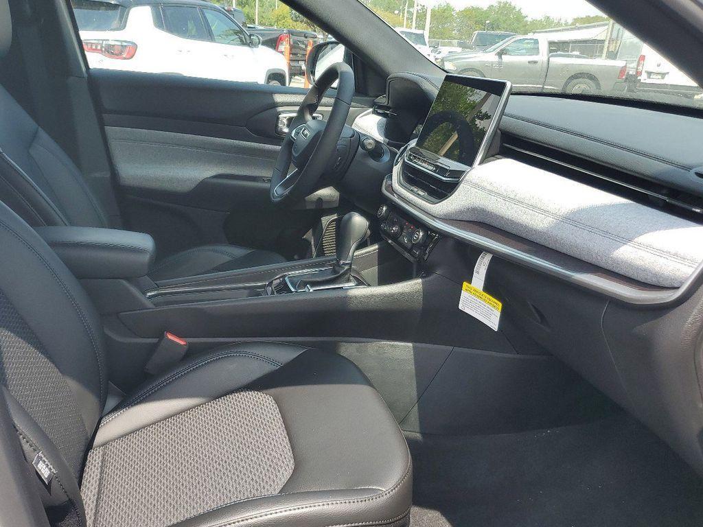 new 2025 Jeep Compass car, priced at $21,690