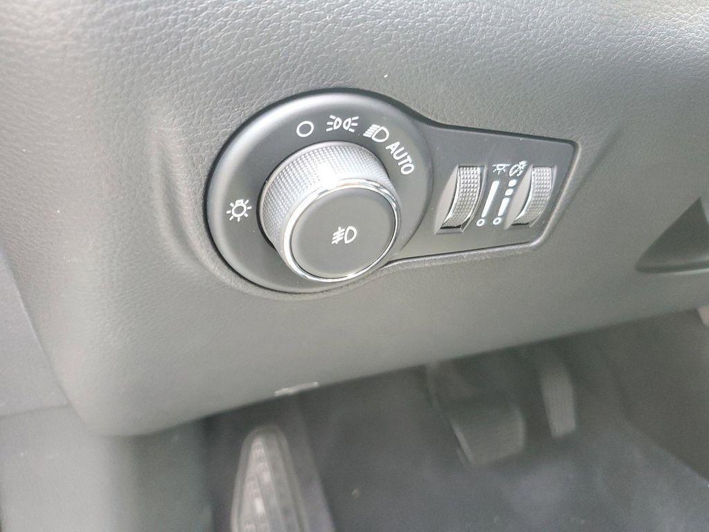 new 2025 Jeep Compass car, priced at $21,395