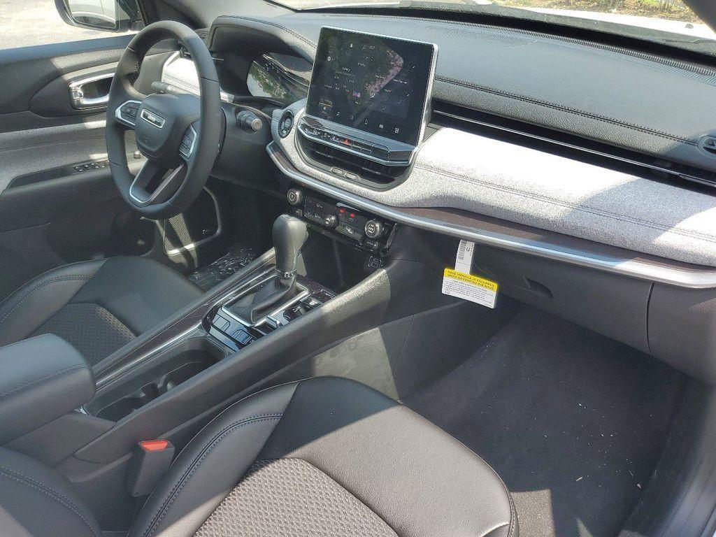 new 2025 Jeep Compass car, priced at $21,395