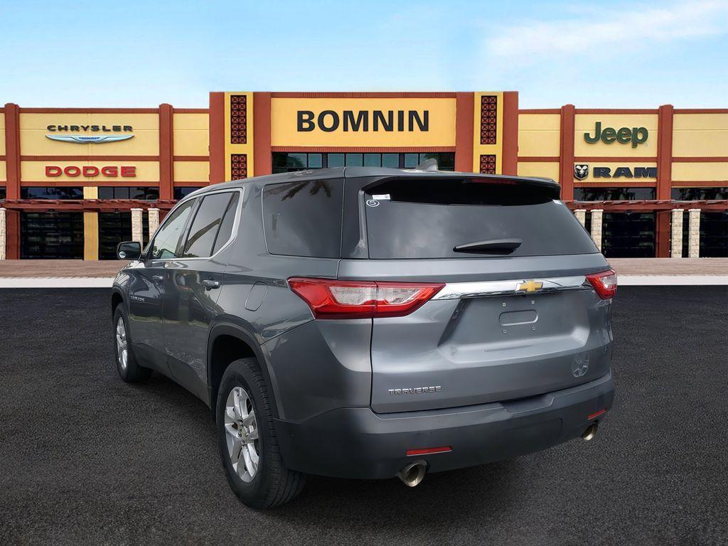 used 2018 Chevrolet Traverse car, priced at $16,990