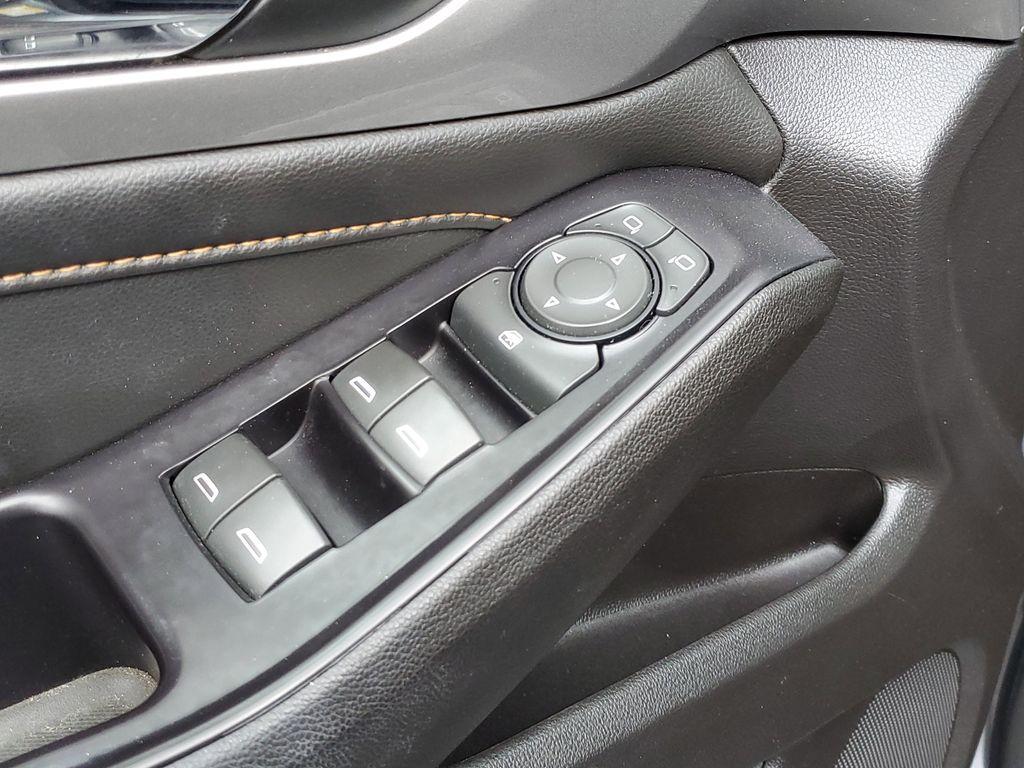 used 2018 Chevrolet Traverse car, priced at $16,990