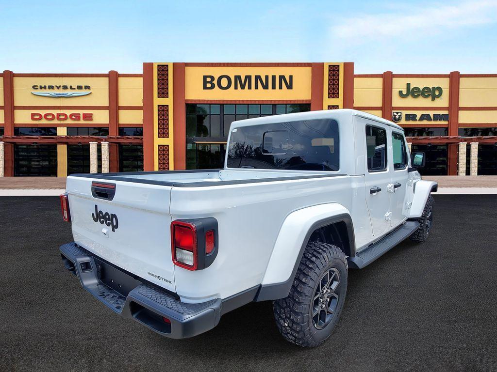 new 2025 Jeep Gladiator car, priced at $39,562