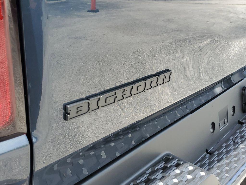 new 2025 Ram 1500 car, priced at $39,925
