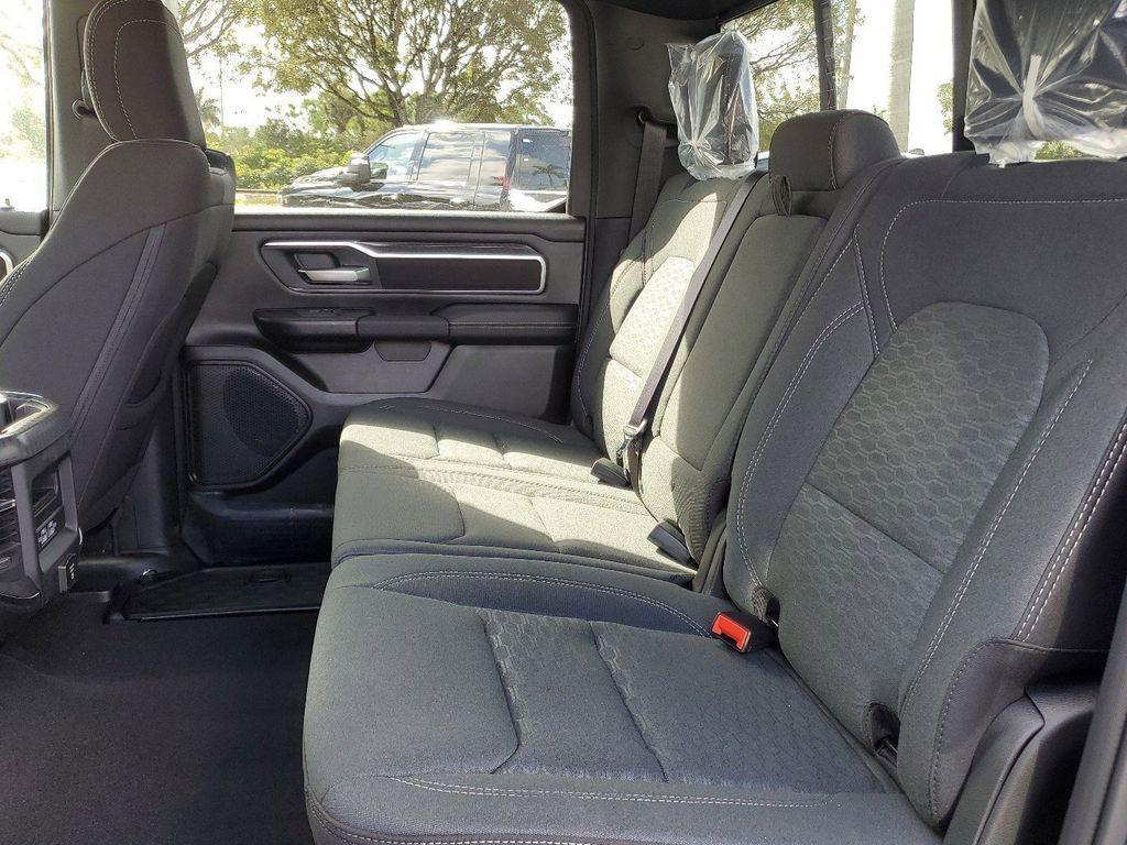 new 2025 Ram 1500 car, priced at $39,925