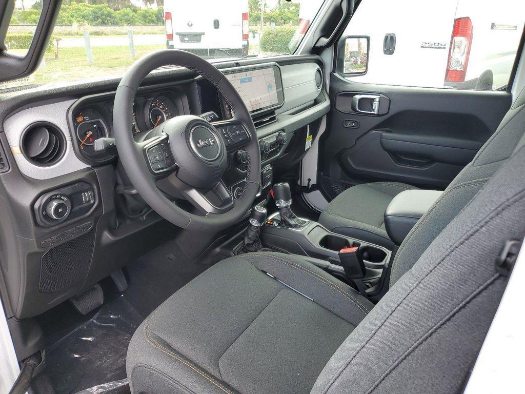 new 2025 Jeep Wrangler car, priced at $40,247