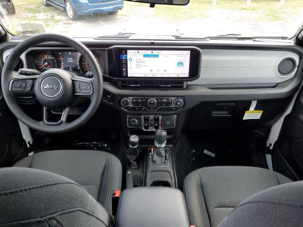 new 2025 Jeep Wrangler car, priced at $40,247