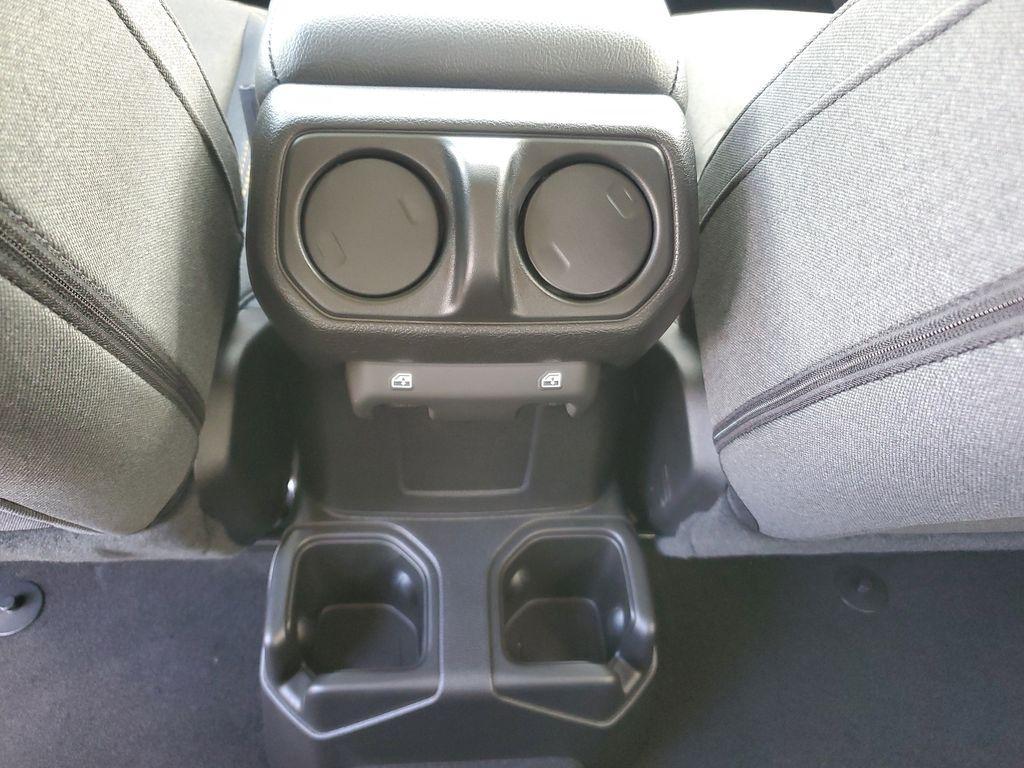 new 2025 Jeep Wrangler car, priced at $40,076