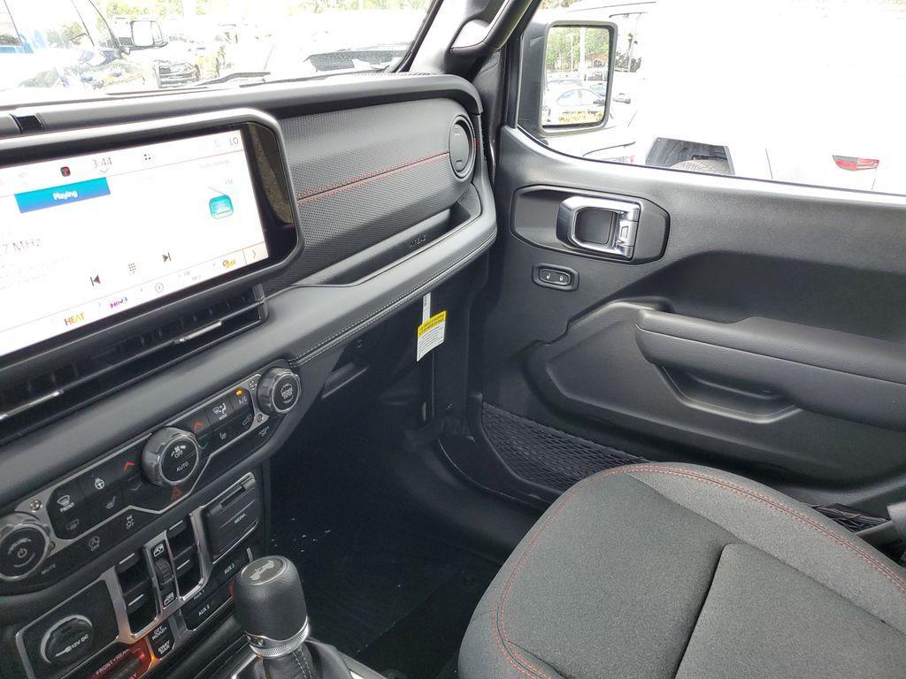 new 2025 Jeep Wrangler car, priced at $48,743