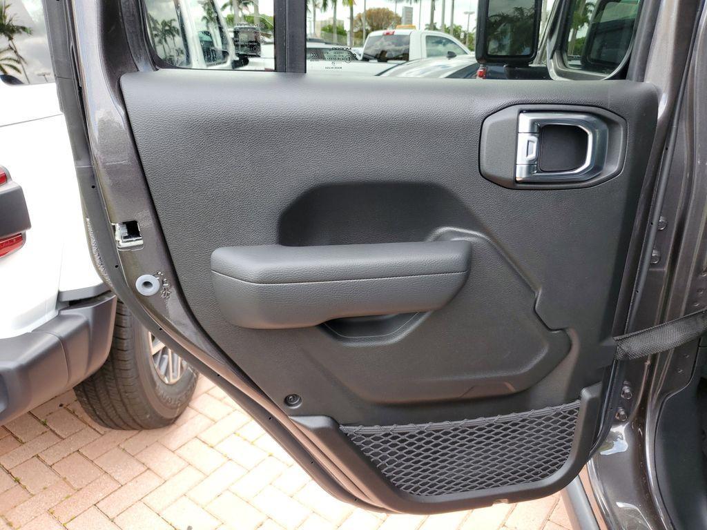 new 2025 Jeep Wrangler car, priced at $48,743