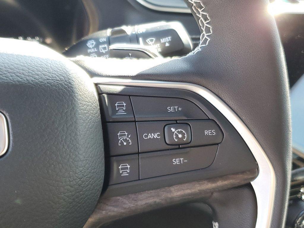 new 2025 Jeep Grand Cherokee car, priced at $36,511