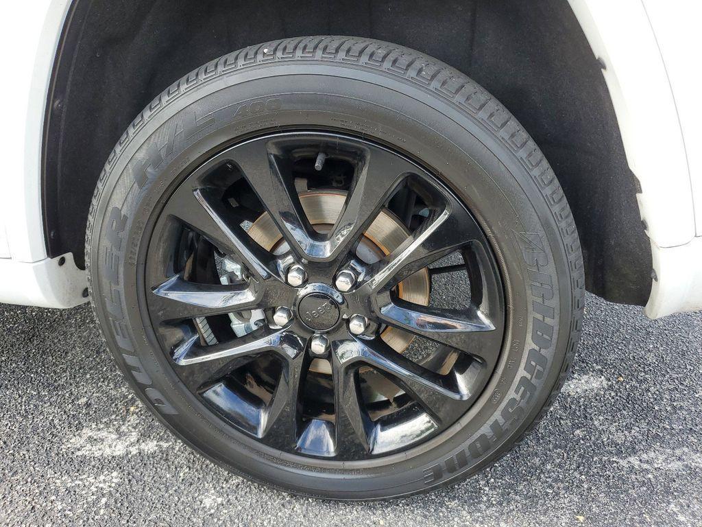 used 2021 Jeep Grand Cherokee car, priced at $21,990
