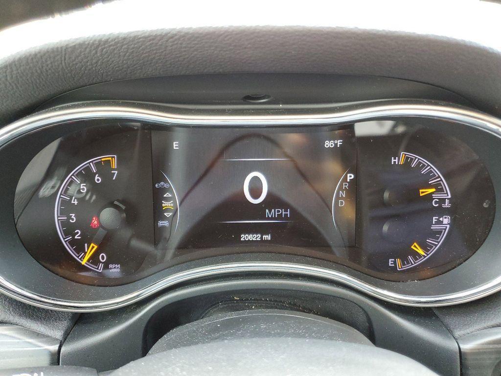 used 2021 Jeep Grand Cherokee car, priced at $21,990