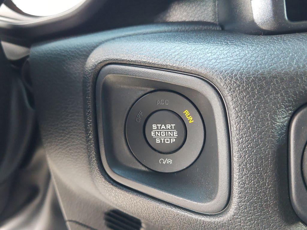 new 2025 Jeep Wrangler car, priced at $40,076