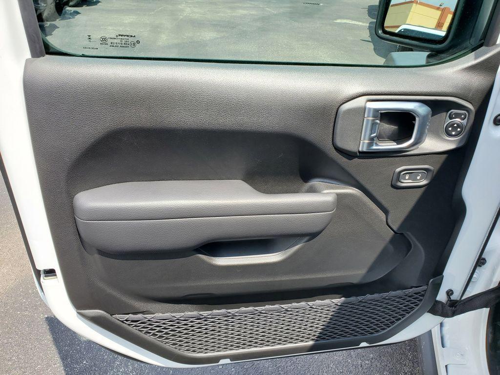new 2025 Jeep Gladiator car, priced at $42,776