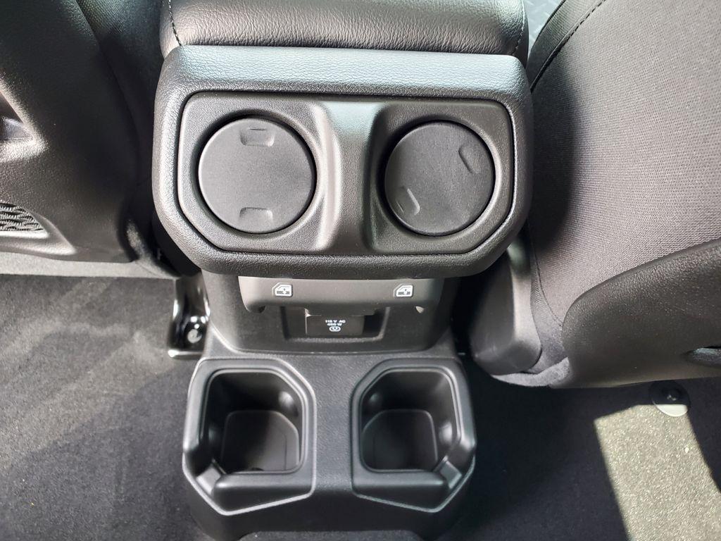 new 2025 Jeep Gladiator car, priced at $42,776