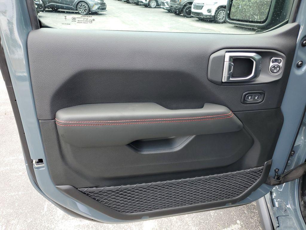 new 2025 Jeep Wrangler car, priced at $53,890