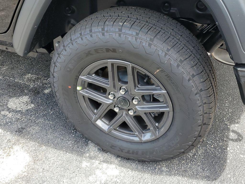 new 2025 Jeep Wrangler car, priced at $40,076