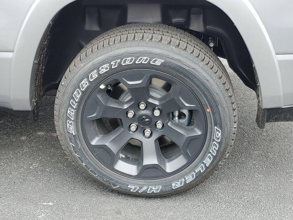 new 2025 Ram 1500 car, priced at $38,672