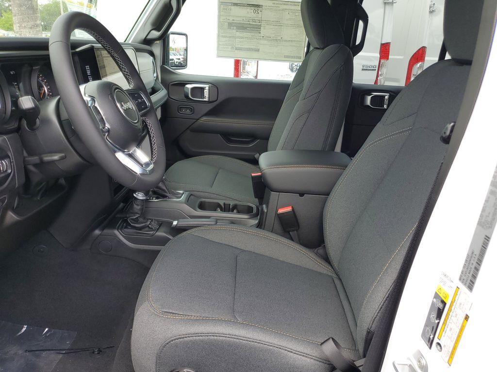 new 2025 Jeep Wrangler car, priced at $45,387