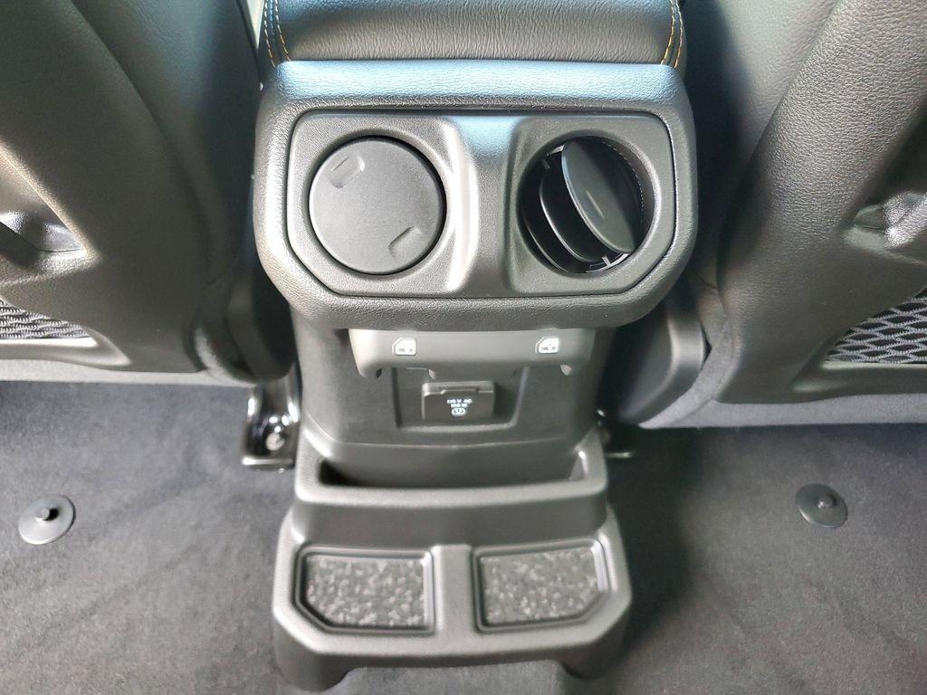 new 2025 Jeep Wrangler car, priced at $47,632