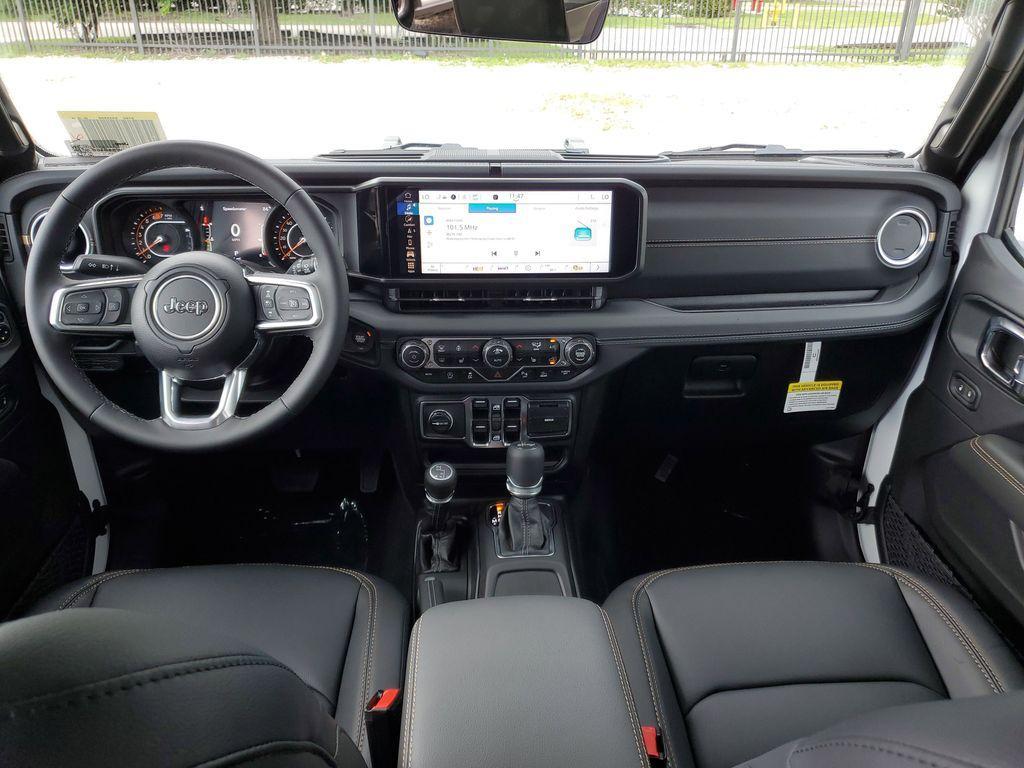 new 2025 Jeep Wrangler car, priced at $45,632