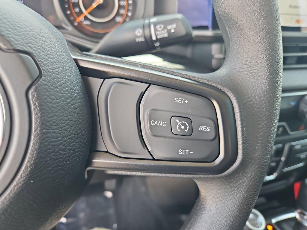 new 2025 Jeep Gladiator car, priced at $33,499