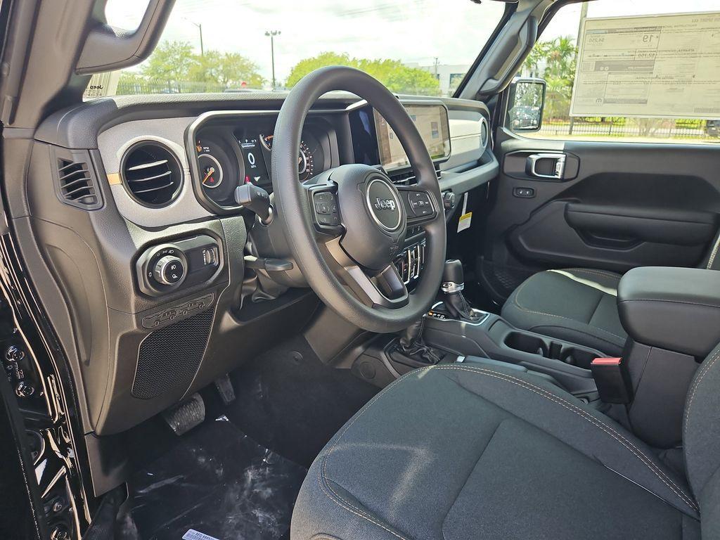 new 2025 Jeep Gladiator car, priced at $33,499
