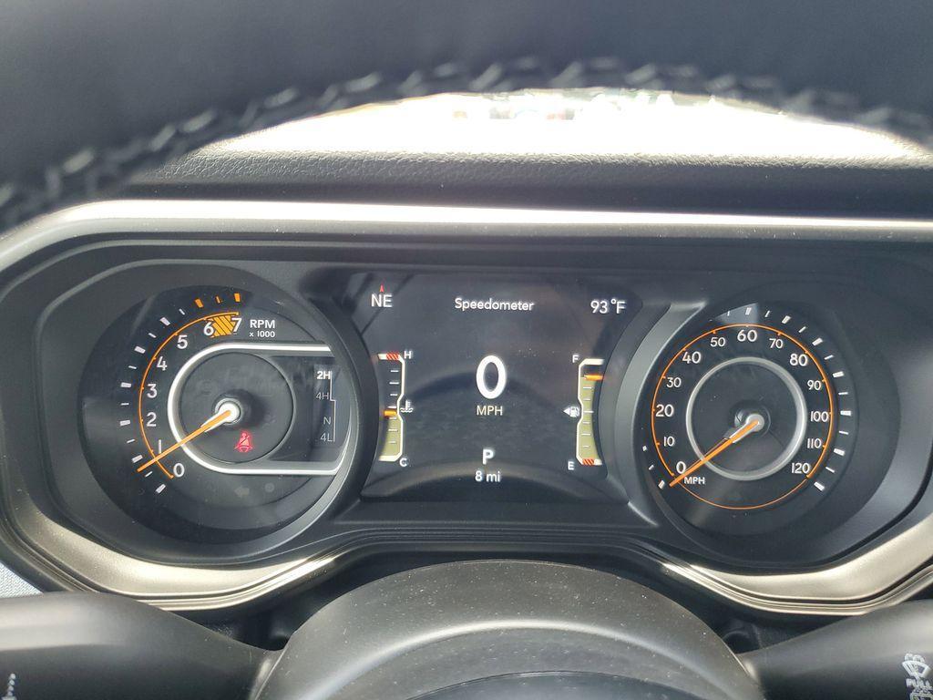 new 2025 Jeep Wrangler car, priced at $39,675