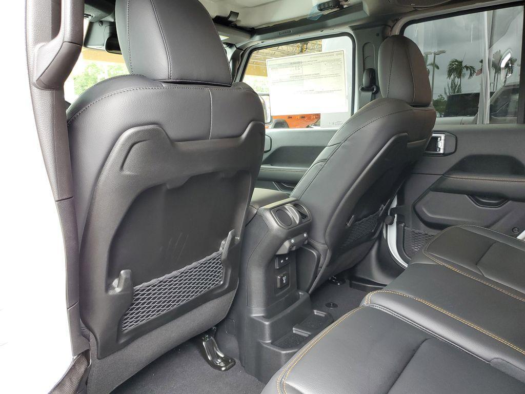 new 2025 Jeep Wrangler car, priced at $45,195