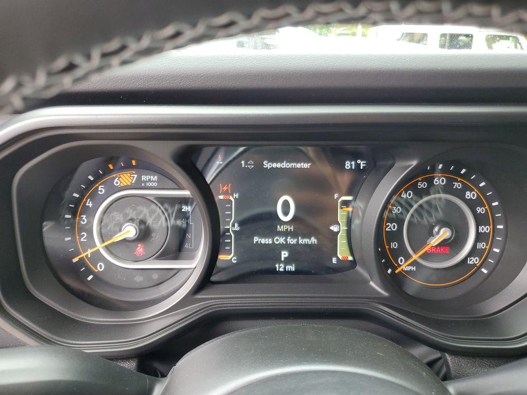 new 2025 Jeep Wrangler car, priced at $45,195