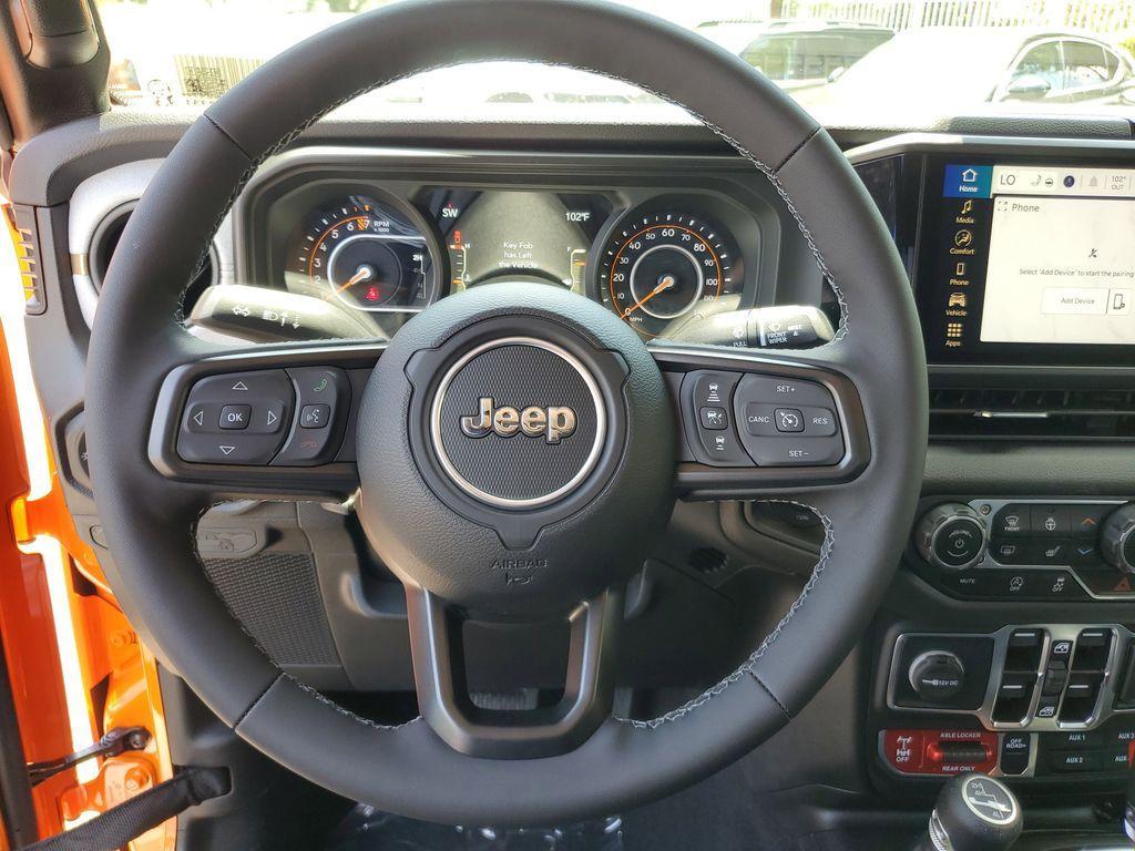 new 2025 Jeep Gladiator car, priced at $43,677