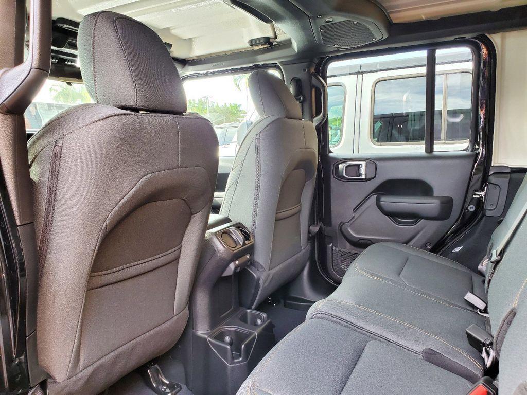 new 2025 Jeep Wrangler car, priced at $44,090