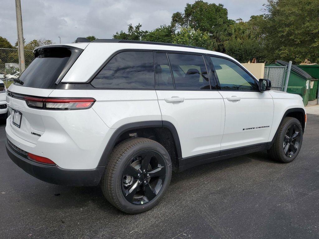new 2025 Jeep Grand Cherokee L car, priced at $38,625