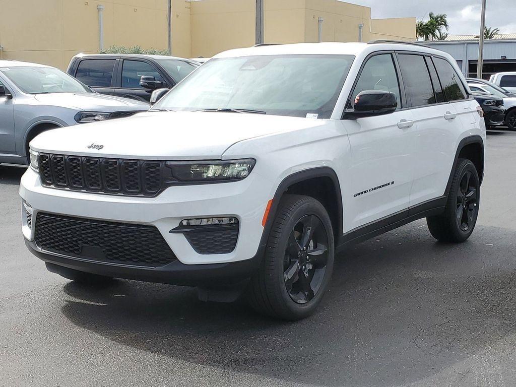 new 2025 Jeep Grand Cherokee L car, priced at $38,625
