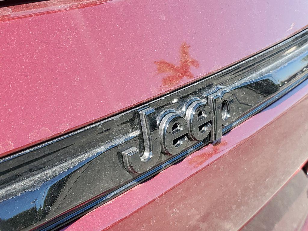 new 2025 Jeep Grand Cherokee car, priced at $34,490