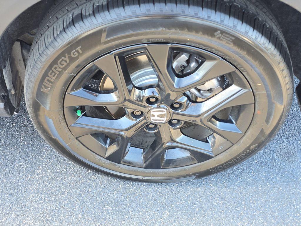 used 2025 Honda HR-V car, priced at $23,490