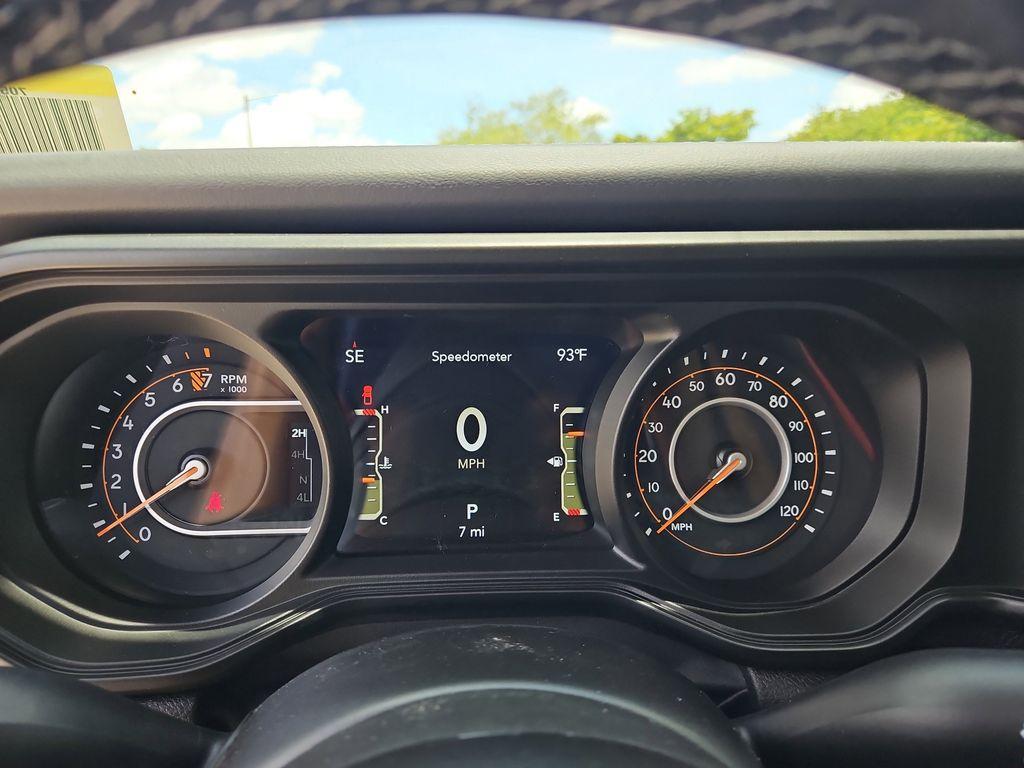 new 2025 Jeep Gladiator car, priced at $42,545