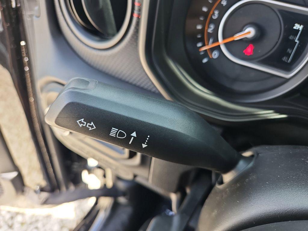 new 2025 Jeep Gladiator car, priced at $42,545