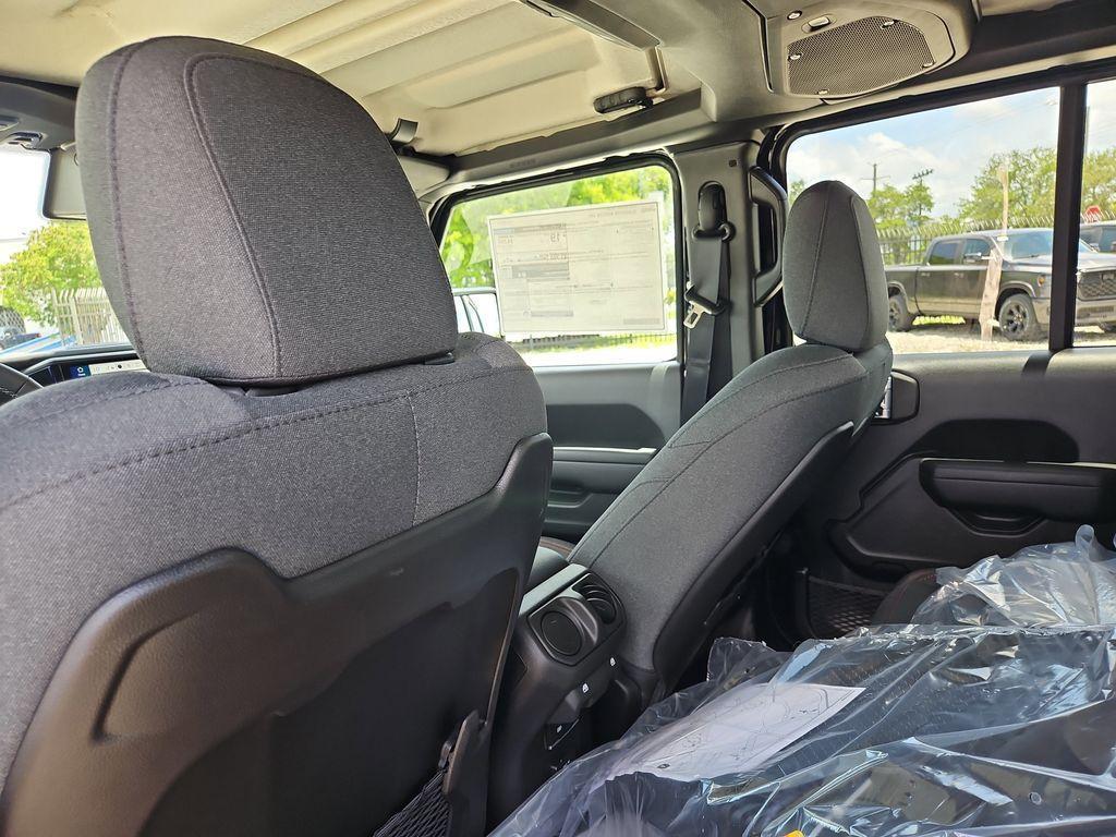 new 2025 Jeep Gladiator car, priced at $42,545