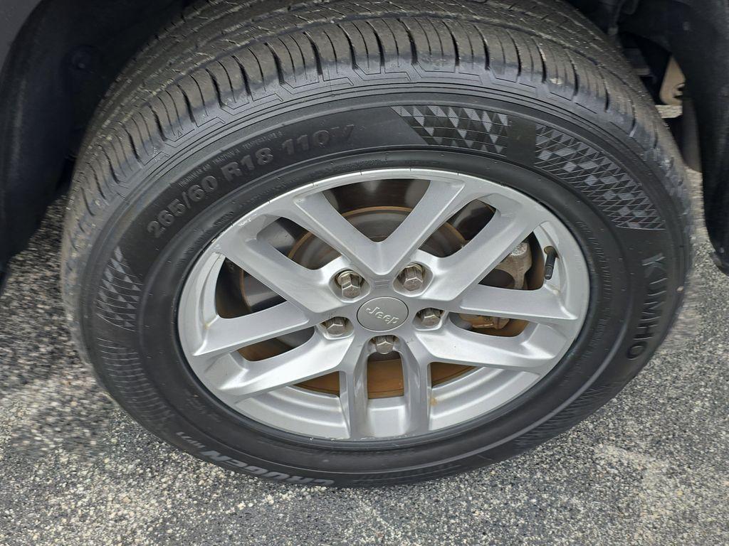 used 2022 Jeep Grand Cherokee L car, priced at $24,990