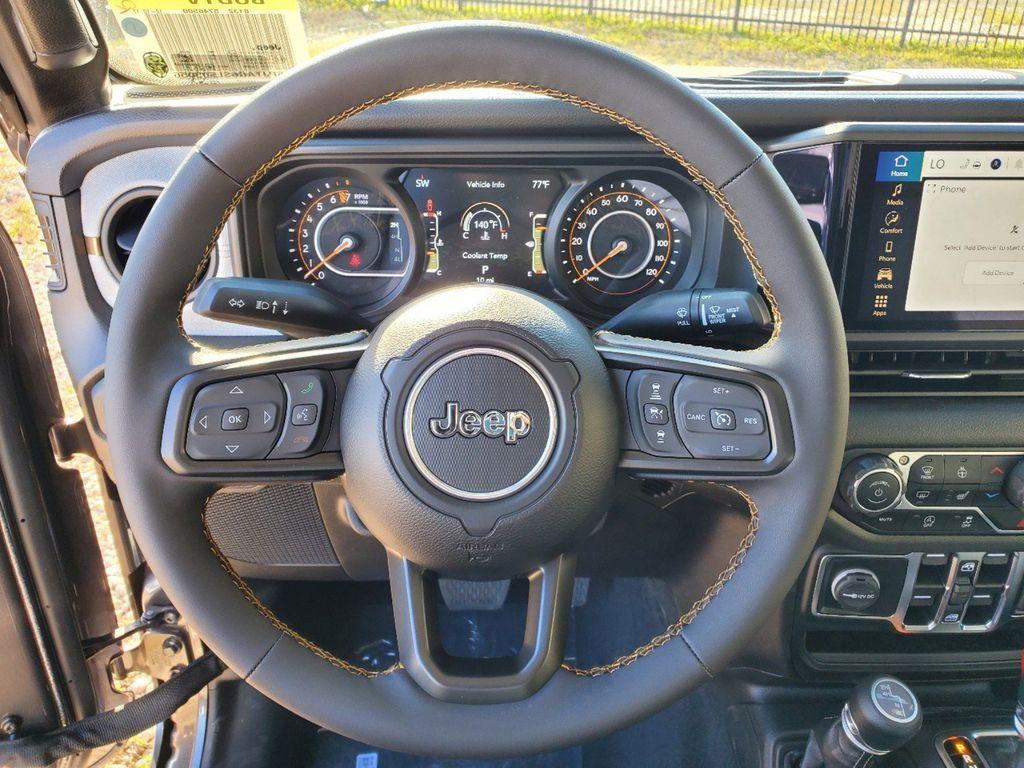 new 2025 Jeep Gladiator car, priced at $40,880