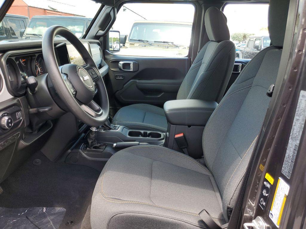 new 2025 Jeep Gladiator car, priced at $34,590