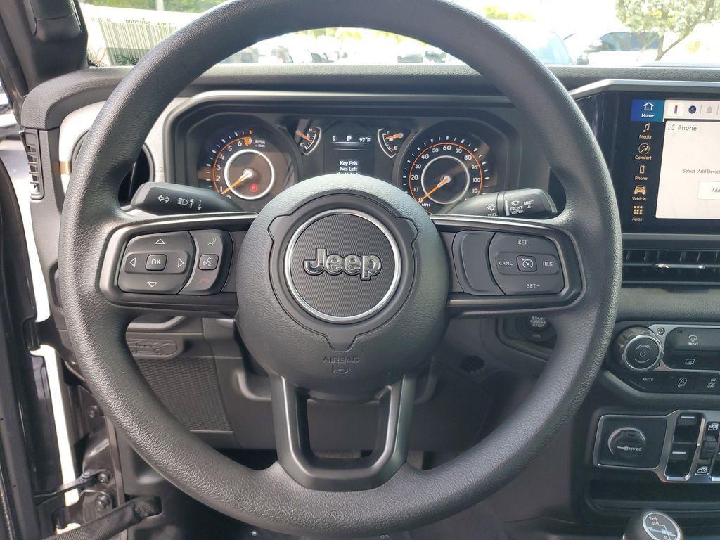 new 2025 Jeep Gladiator car, priced at $34,590