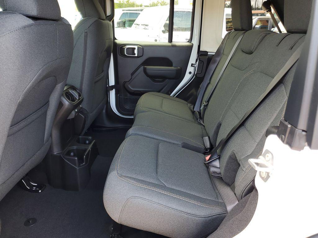 new 2025 Jeep Wrangler car, priced at $37,799