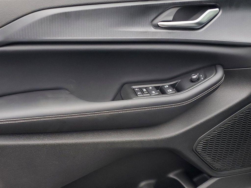 new 2025 Jeep Grand Cherokee L car, priced at $34,280