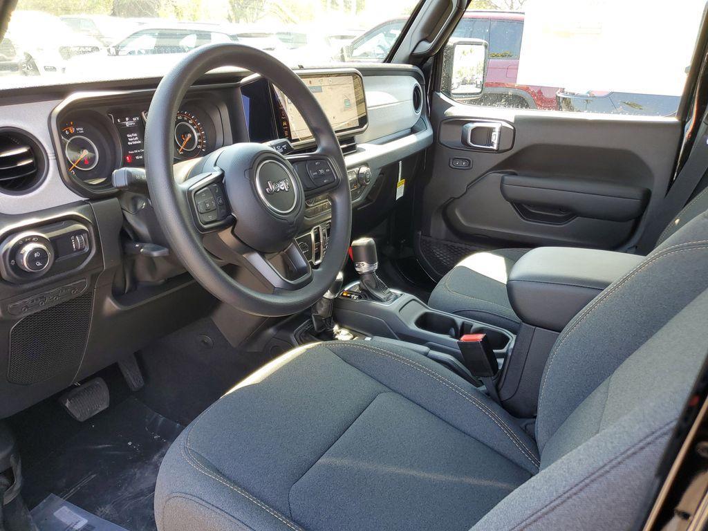 new 2025 Jeep Gladiator car, priced at $36,580