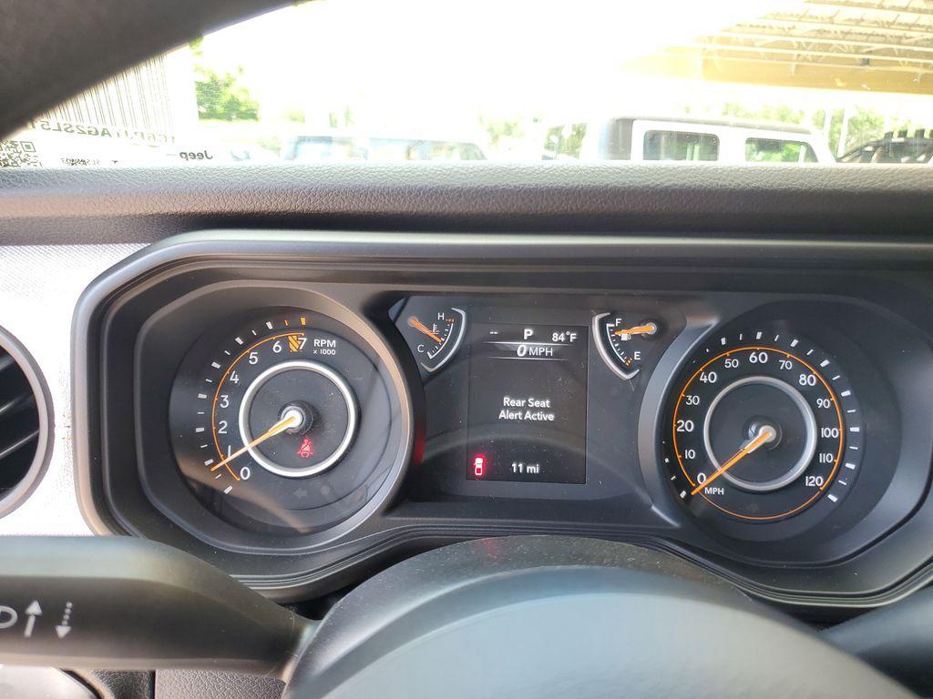 new 2025 Jeep Gladiator car, priced at $36,580